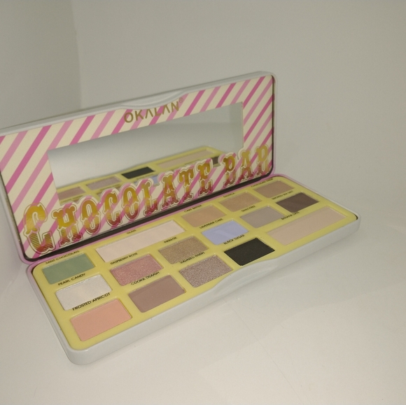 BEAUTY KIT &  FREE LIPGLOSS!!! - Picture 6 of 7